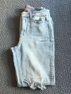 Judy Blue High Rise 90's Straight Leg Distressed Jeans Size 7